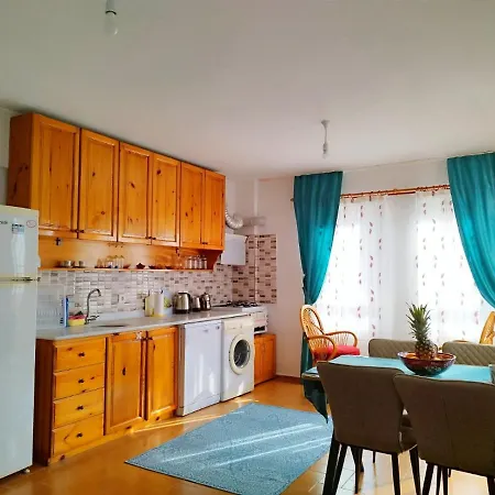 Apartment Manolyam 2 . 1+1 Merkez