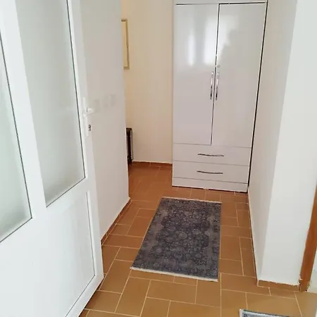 Manolyam 2 . 1+1 Merkez * Kas