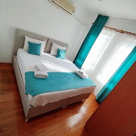 Manolyam 2 . 1+1 Merkez * 卡斯